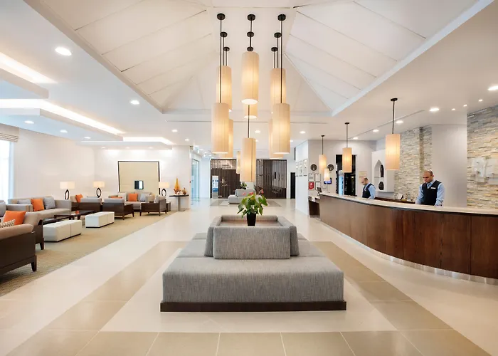 Holiday Inn Express Dubai Safa Park By Ihg