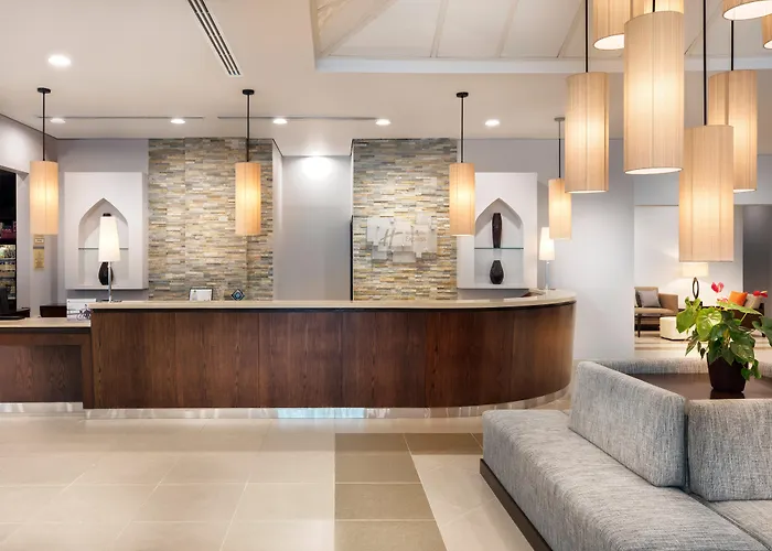 Hotel pas CherHoliday Inn Express Dubai Safa Park By Ihg