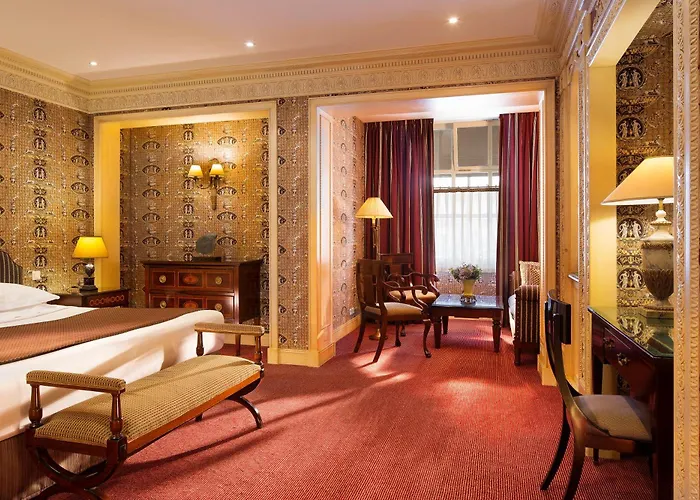 Hôtel des Grands Hommes Paris