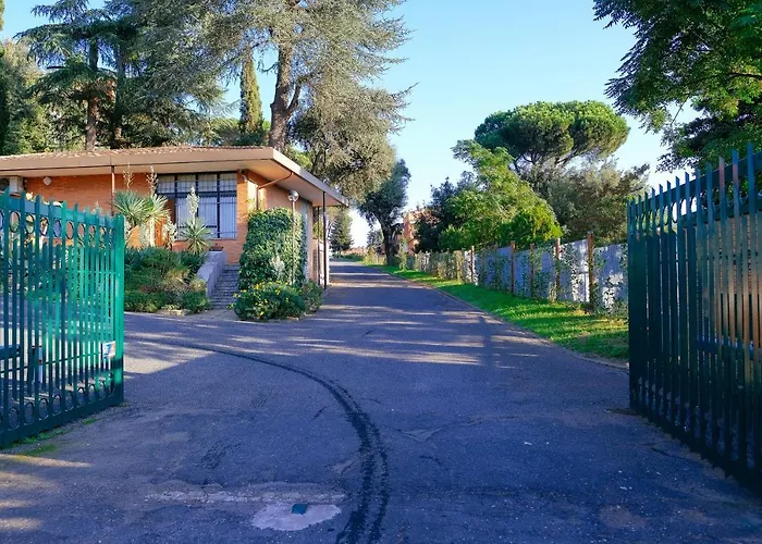 Dom Polski Jana Pawla II - Casa Per Ferie Rome