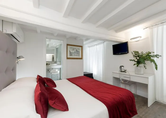 Hotel Navona Rome