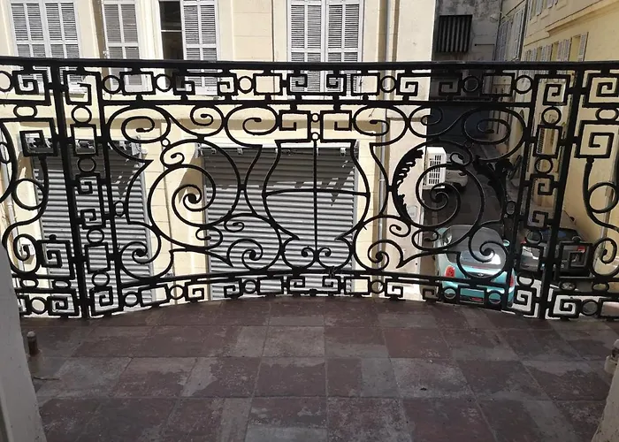 Aparthotel Les Toits Du Vieux-Port à Marseille