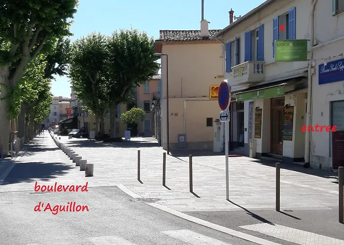 Auberge de jeunesse Crew Lighthouse à Antibes