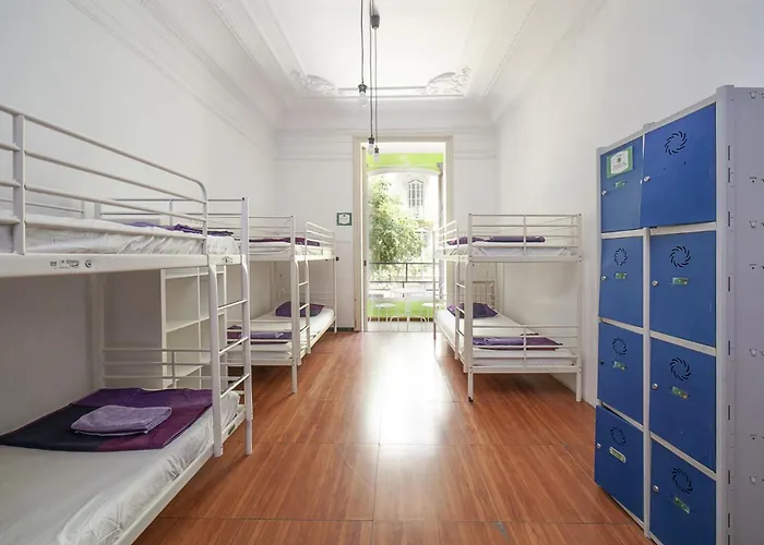 Fabrizzios Terrace Hostel Barcelone