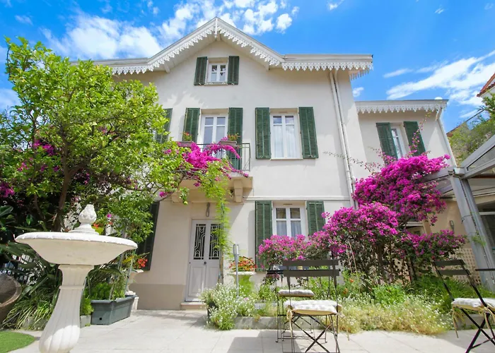 Hotel Chalet De L'Isere Cannes