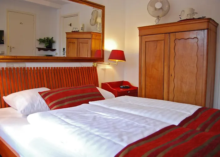 Amsterdam House Hotel