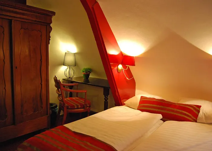 Amsterdam House Hotel
