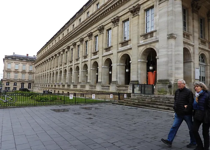 B&B Le Miroir aux Fées Bordeaux