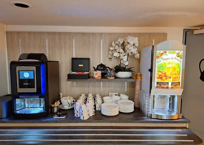 Brit Hotel Essentiel Tours Nord