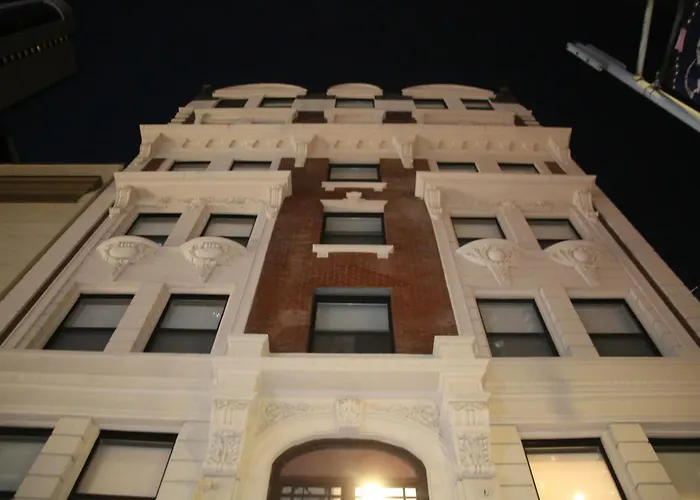 The Mayfair Hotel Times Square, An Ascend Collection New York