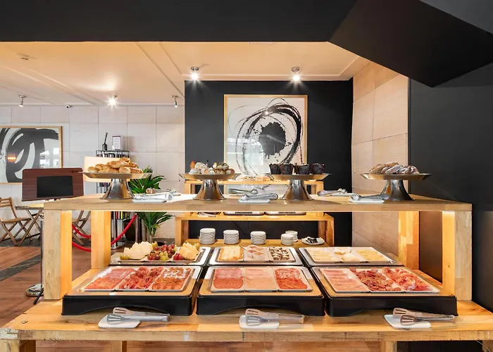 La França Travellers Adults Only