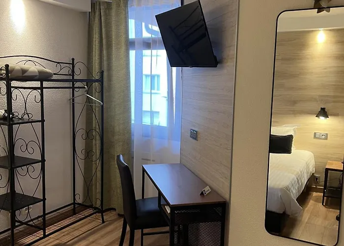 Hôtel des 4 Soleils Aix-les-Bains