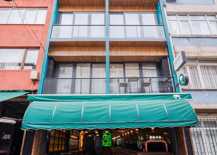 Elephant In The Room Istambul