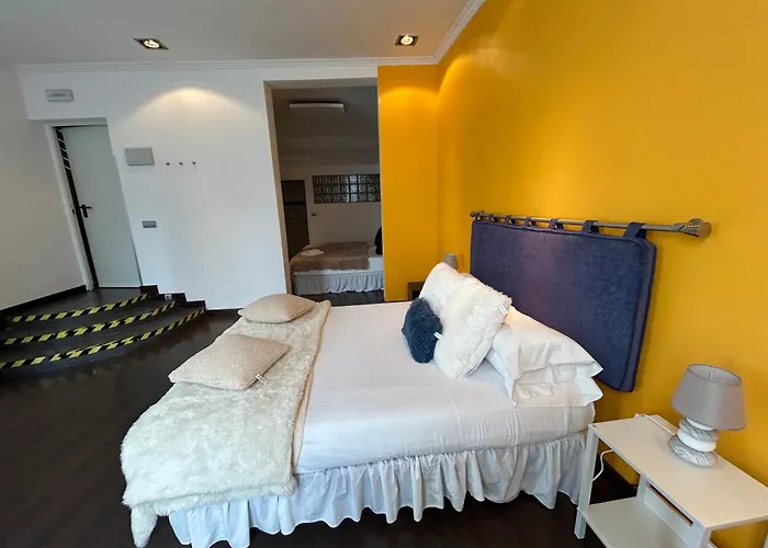 Hotel pas CherHostal Santo Domingo