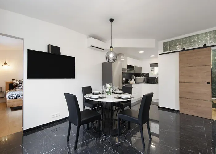 ACACIAS - Agréable appartement dans maison - Menton - Parking privé