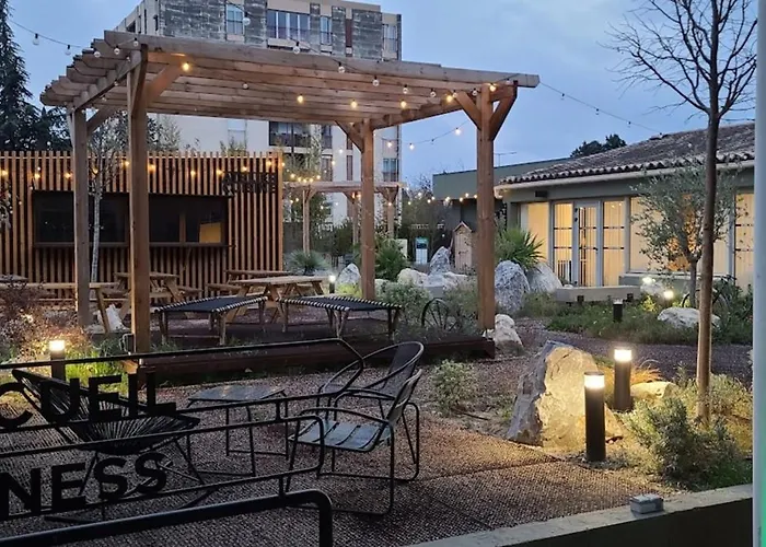 Aparthotel Cowool Avignon