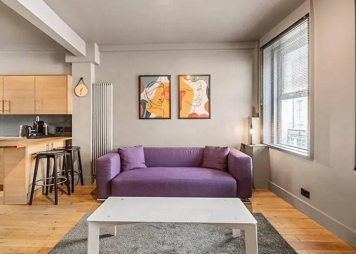 Spacious Home On Chapel Market Londres