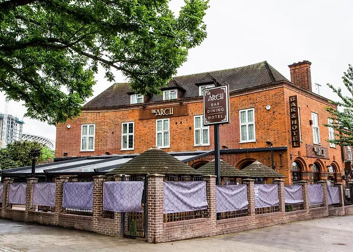 Oyo The Arch, Wembly Stadium Londres