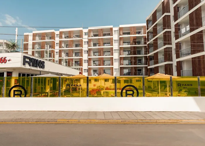 Ryans Ibiza Apartments - Only Adults