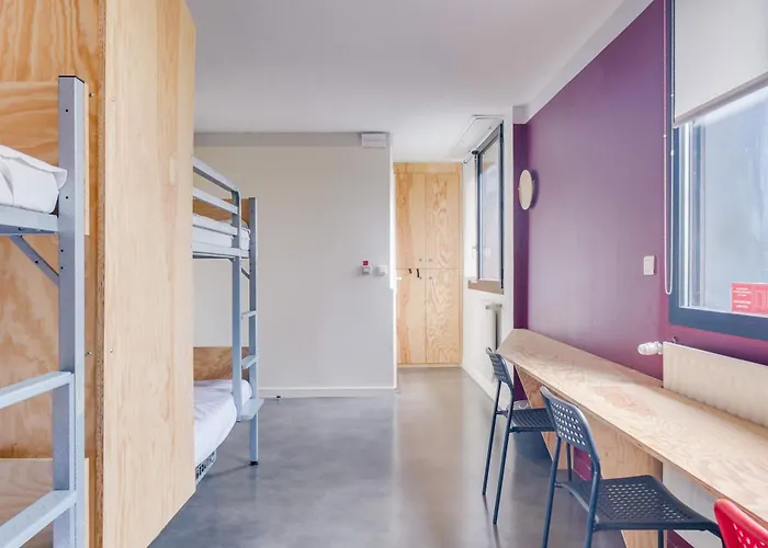 Auberge de Jeunesse Barbey - Youth Hostel Bordeaux