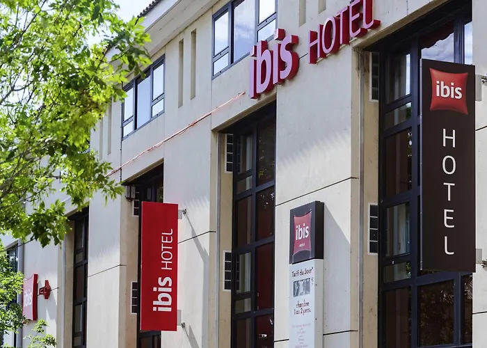 Hotel ibis Avignon Centre Pont De L'Europe