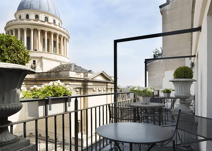 Hôtel des Grands Hommes Paris