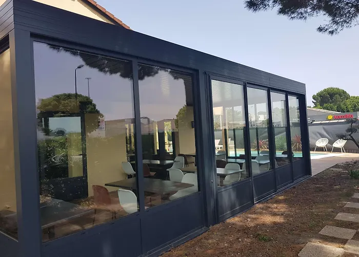 Hotel pas CherKyriad Carcassonne - Aéroport