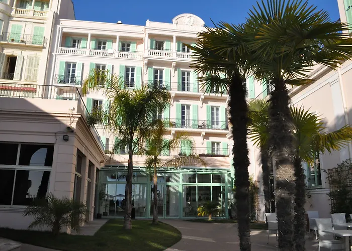 Hôtel Vacances Bleues Balmoral Menton