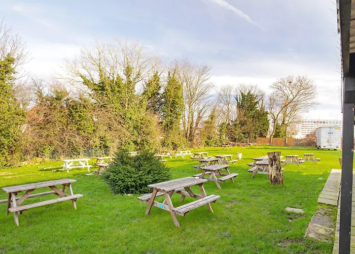 The Green Man Pub And Hotel By Oyo Londres