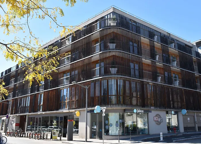 Dock Ouest Residence Groupe Paul BOCUSE Lyon