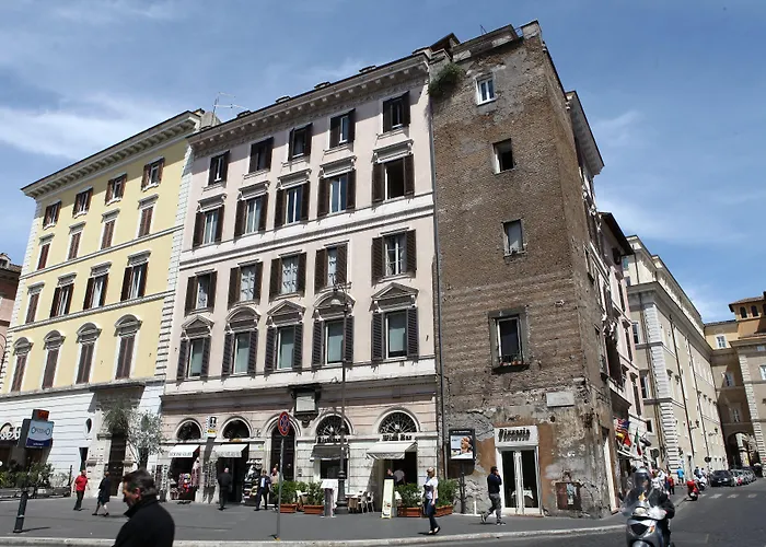 Suite Art Navona Rome