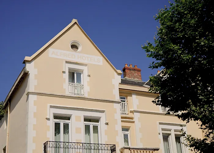 ALFRED HOTELS Les Halles Biarritz