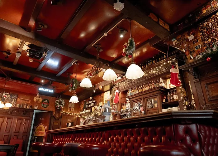 Hotel pas CherOld Nickel