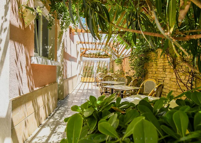 Logis Hôtel Rêve de Sable Royan