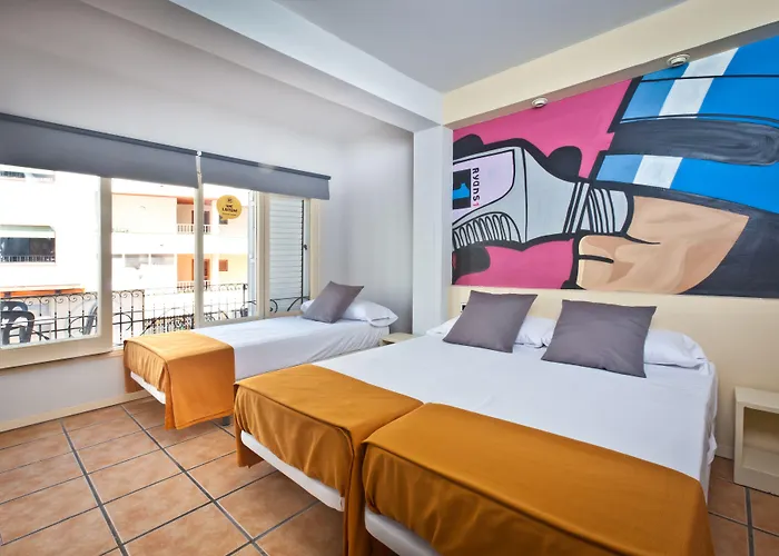 Ten Hostel Ibiza