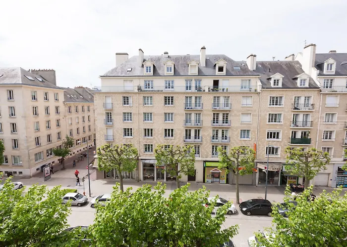 Logis Hotel Du Chateau Caen