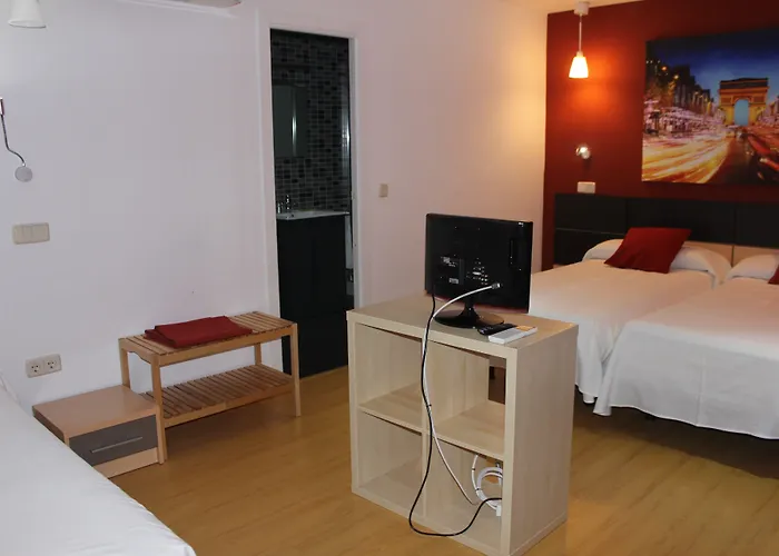 Hotel pas CherHostal Falfes