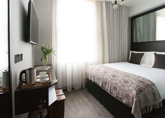 Hotel pas CherCamden Enterprise