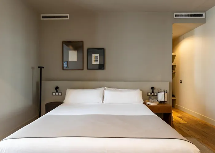 Uma Suites Pau Claris Barcelone