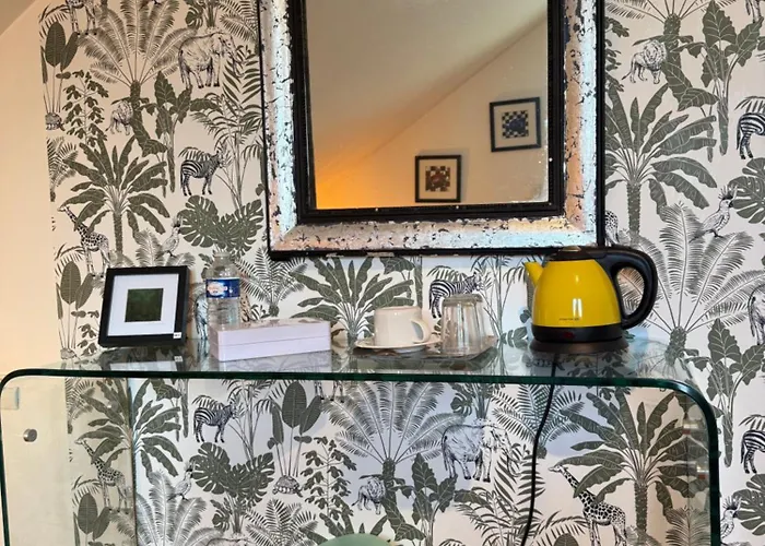 Chambre hôtes nichée sous les toits Rennes