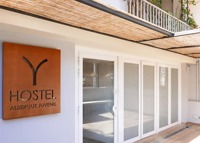 Y Hostel - Albergue Juvenil Palma