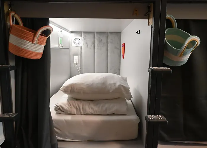 Dutchies Hostel Amsterdam