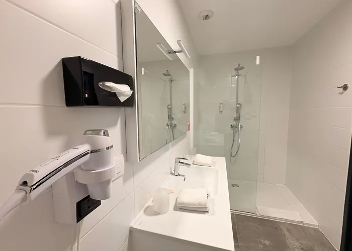 Hotel La Fabrique La Rochelle 