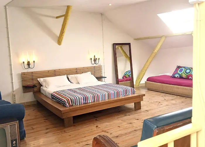 Lisbon Calling Rooms & Studio