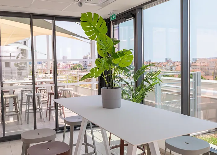 Apparthotel Privilodges Toulon Centre Gare