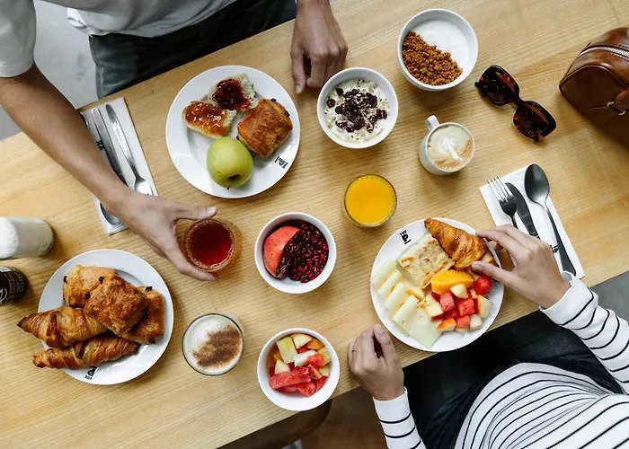 The People Lyon Hostel