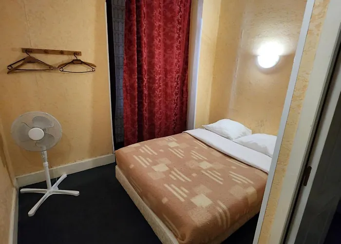 Chambre chez Marie et Didier 1 minute à pied du sanctuaire de Lourdes