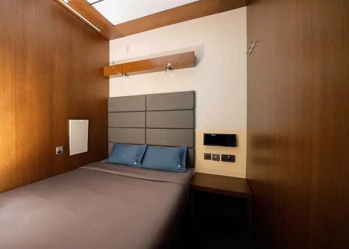 Sleepover Terminal 3, Concourse A - Formerly Sleep 'N Fly Dubaï