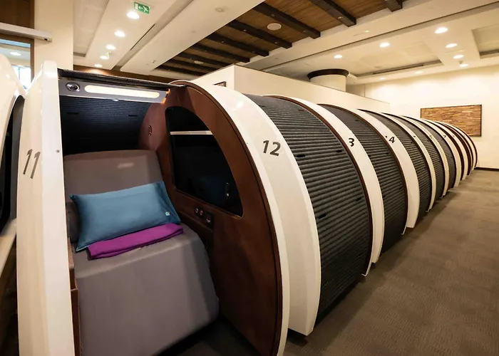 Sleepover Terminal 3, Concourse A - Formerly Sleep 'N Fly Dubaï