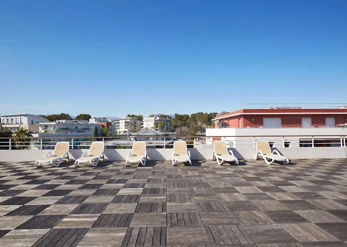 Appart'hôtel Odalys City - Antibes Olympe